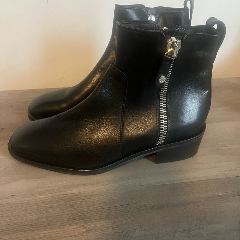 Aquatalia Colbie Weatherproof Bootie Ankle Boot Dual Zip Black NWOB 7.5